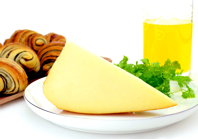 6835円 贈り物 DOP San simon da costa ケソ サンシモン ダ コスタ ホール ガリシア地方伝統のスモークチーズです